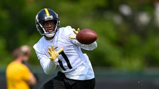 Steelers' Allen Robinson Excited To Get To Work With Kenny Pickett As He "Develops Even More Into A Guy" In 2023 (Allen Robinson). Photo by Karl Roser / Pittsburgh Steelers